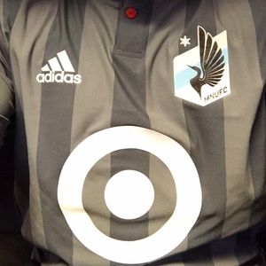 Meet your Posher, Corey